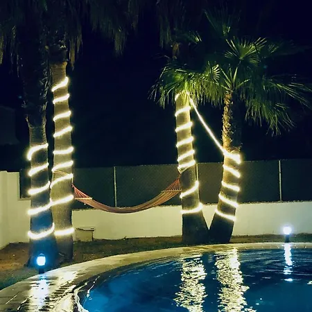 Villa Juanita Villa *