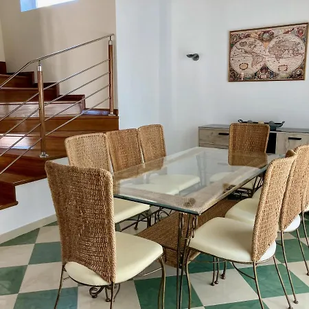 Villa Juanita Villa